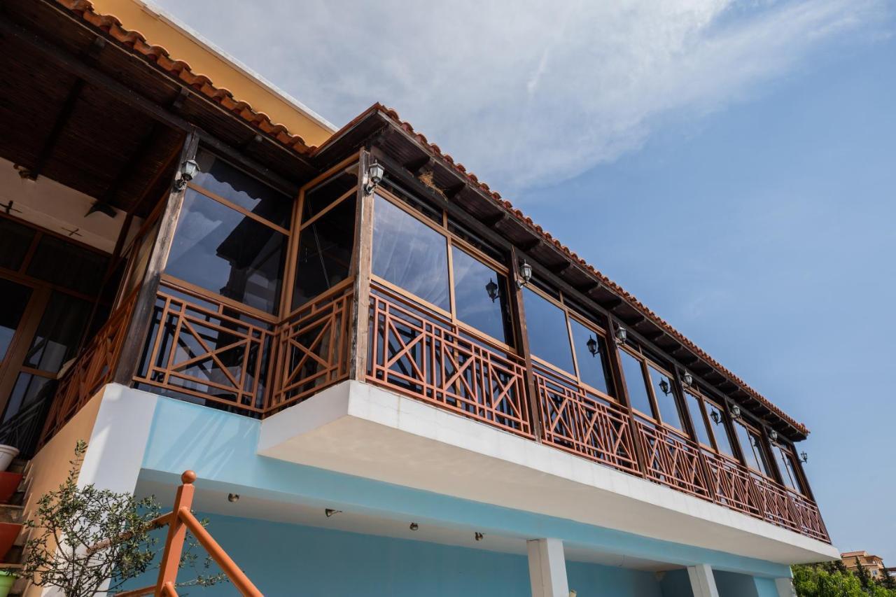 Hotel Panorama Himare Buitenkant foto