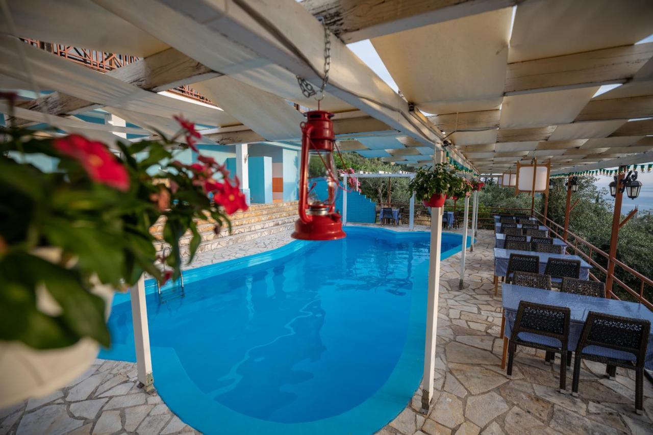 Hotel Panorama Himare Buitenkant foto