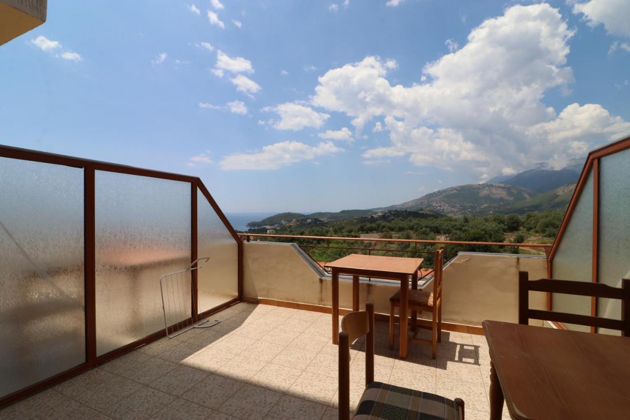 Hotel Panorama Himare Buitenkant foto