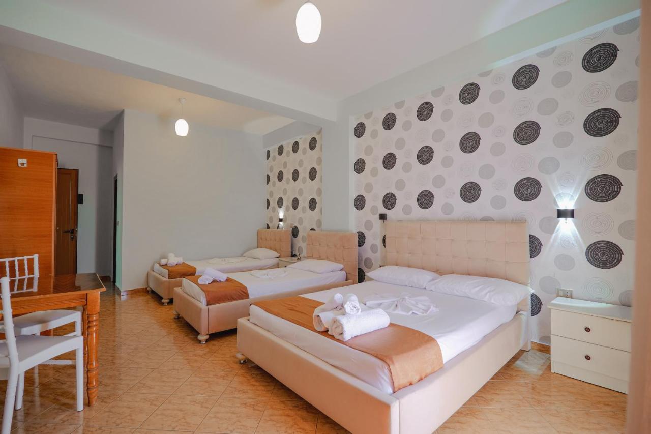 Hotel Panorama Himare Buitenkant foto