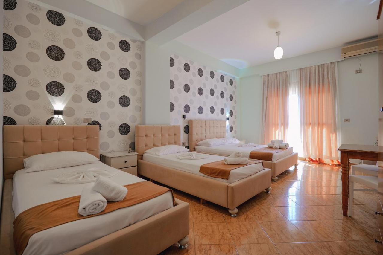 Hotel Panorama Himare Buitenkant foto