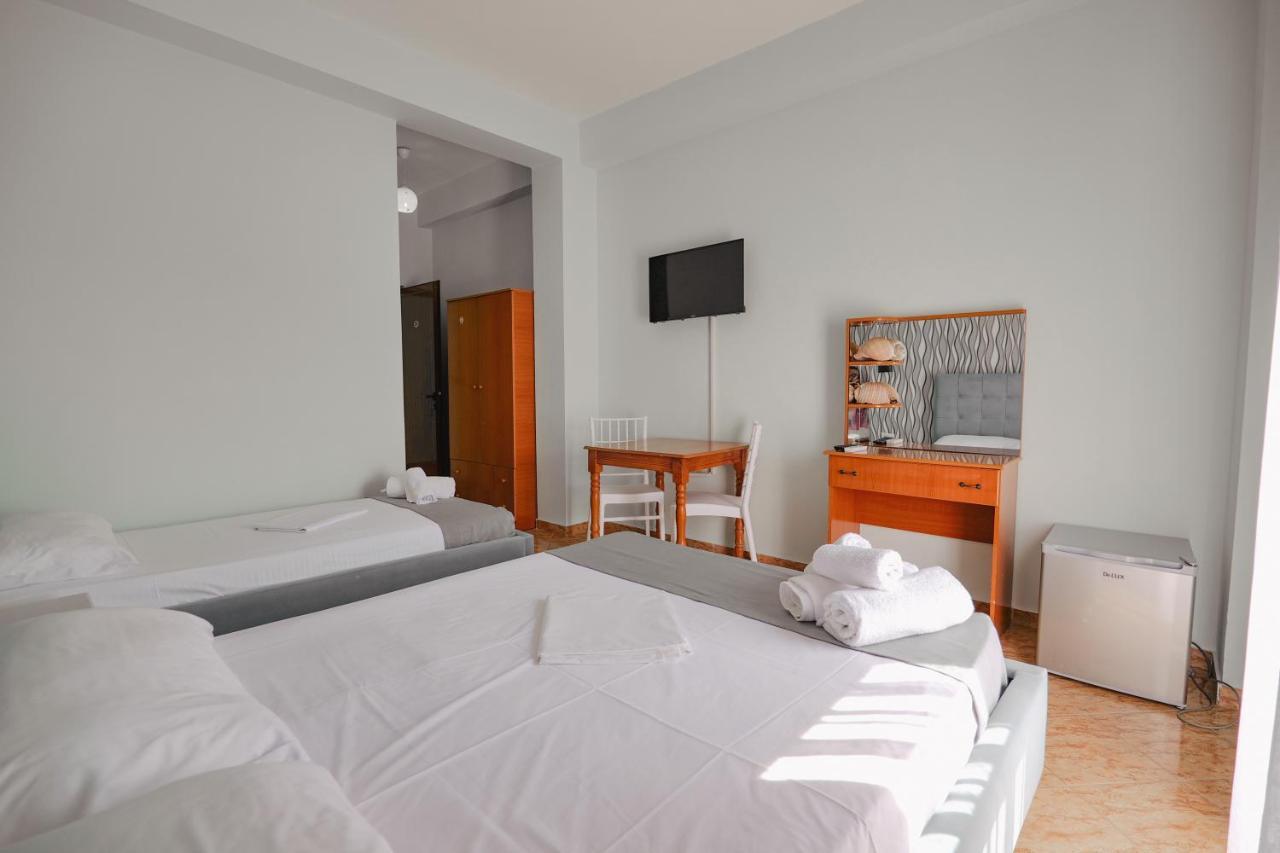 Hotel Panorama Himare Buitenkant foto