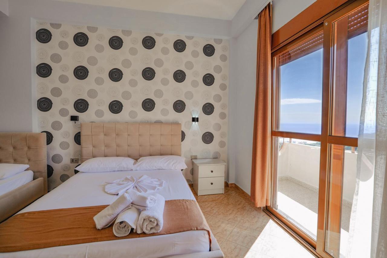 Hotel Panorama Himare Buitenkant foto