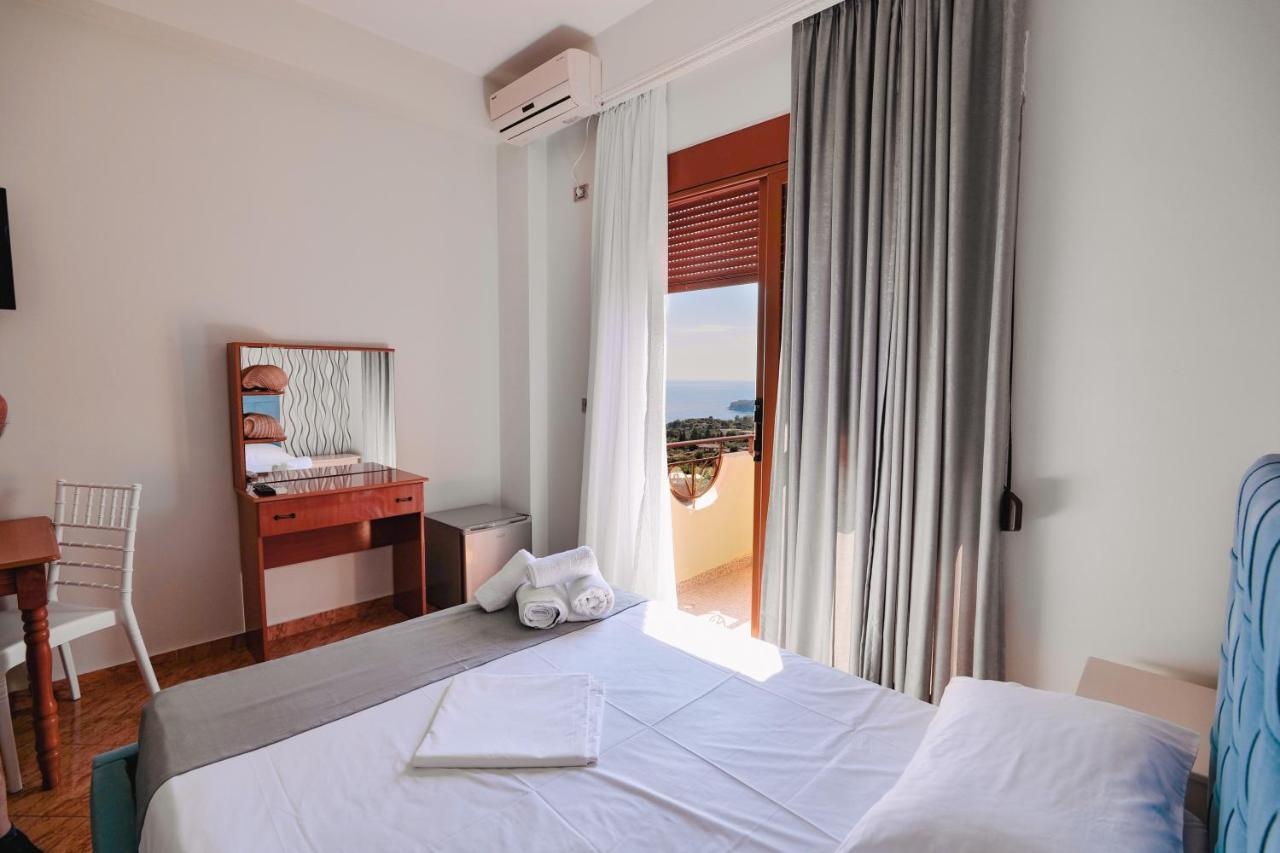 Hotel Panorama Himare Buitenkant foto